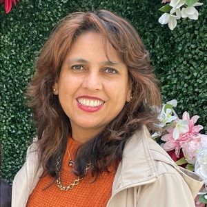 Meet your Posher, Shazia